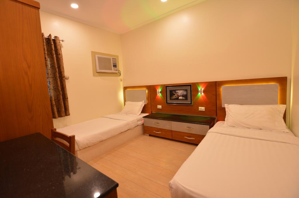 Al Ahmadi Plaza Resort 얀부 외부 사진