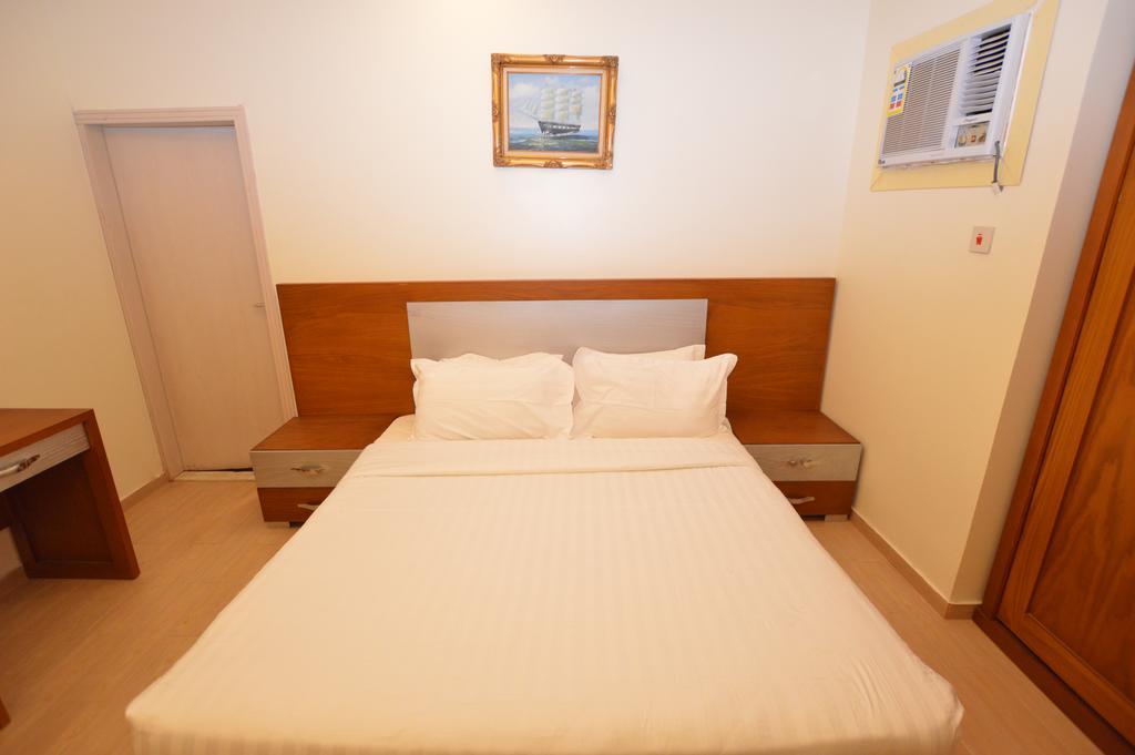 Al Ahmadi Plaza Resort 얀부 외부 사진