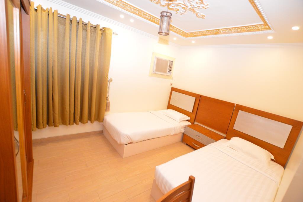 Al Ahmadi Plaza Resort 얀부 외부 사진