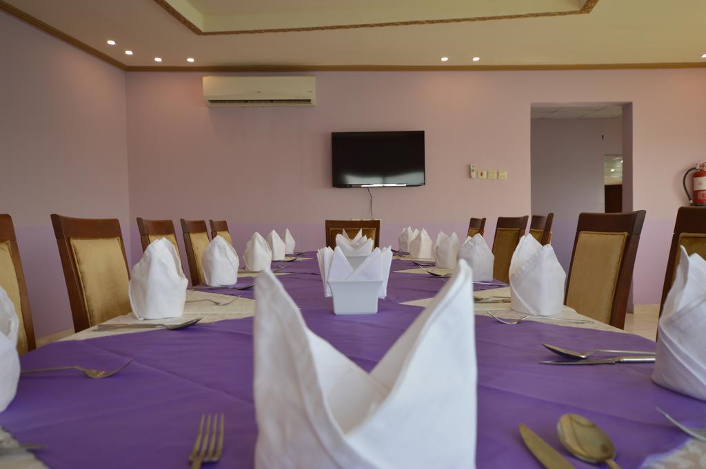 Al Ahmadi Plaza Resort 얀부 외부 사진