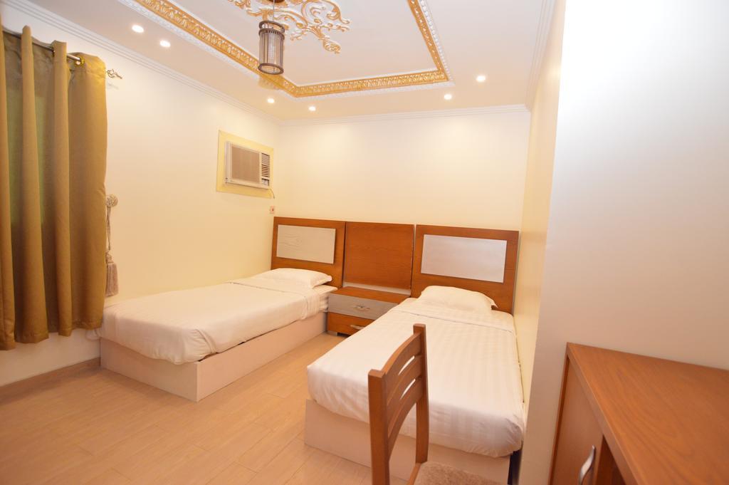 Al Ahmadi Plaza Resort 얀부 외부 사진
